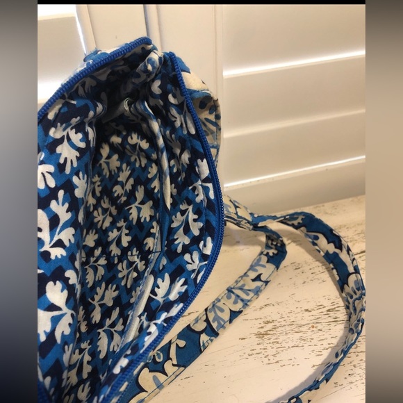 Vera Bradley crossbody bag in Blue Lagoon - Picture 4 of 12